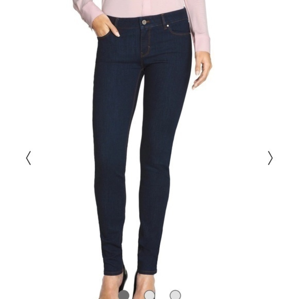 WHBM Skinny Jeans Size 0 Dark Blue EUC NC #1489 WHITE HOUSE BLACK MARKET
